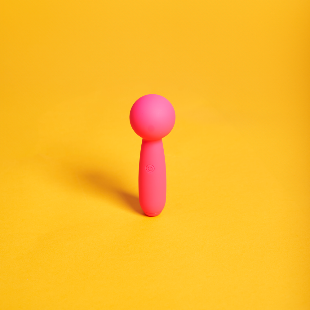 Lolly mini wand vibrator — flexible head detail